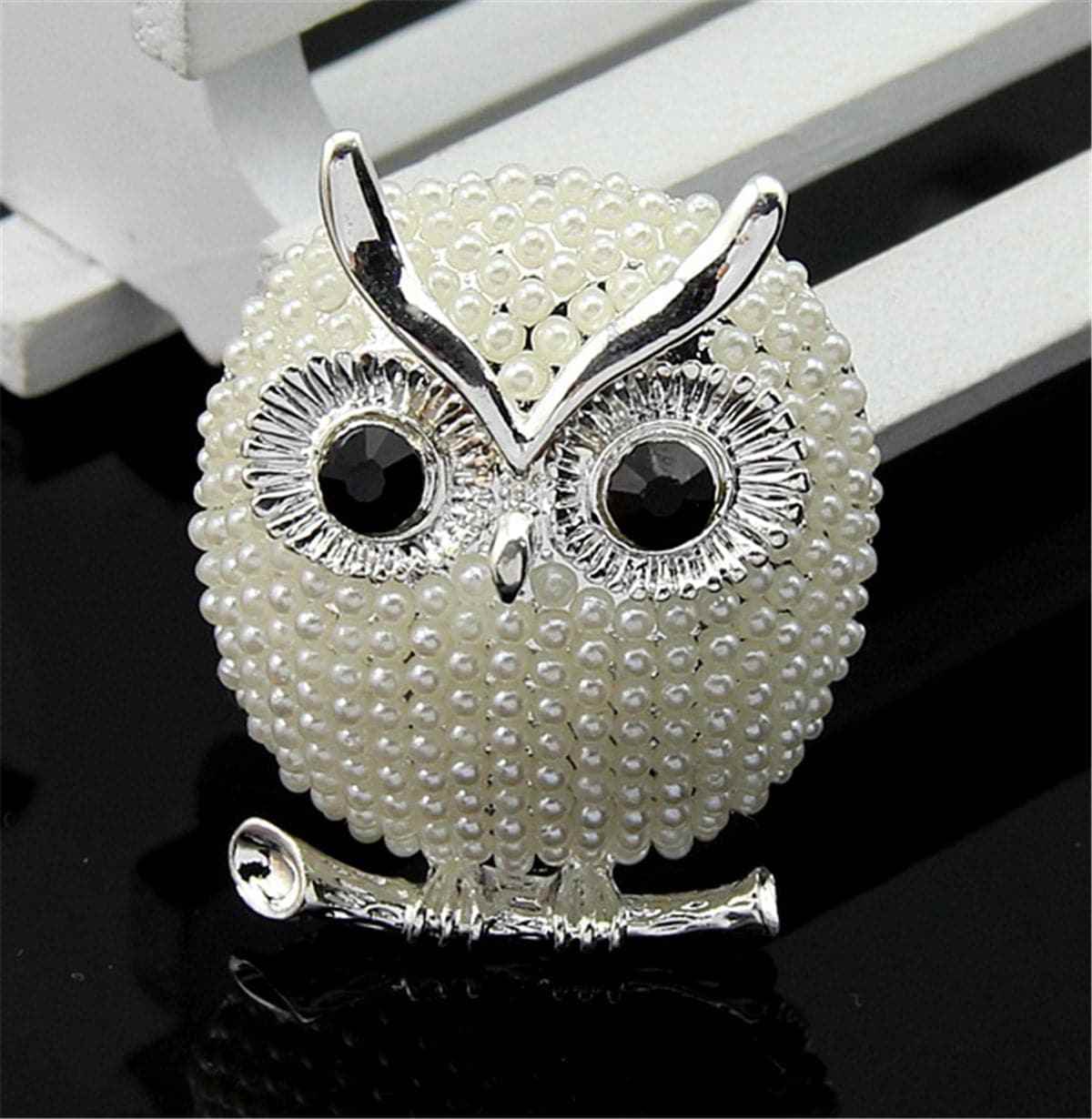 Cubic Zirconia & Silvertone Owl Brooch
