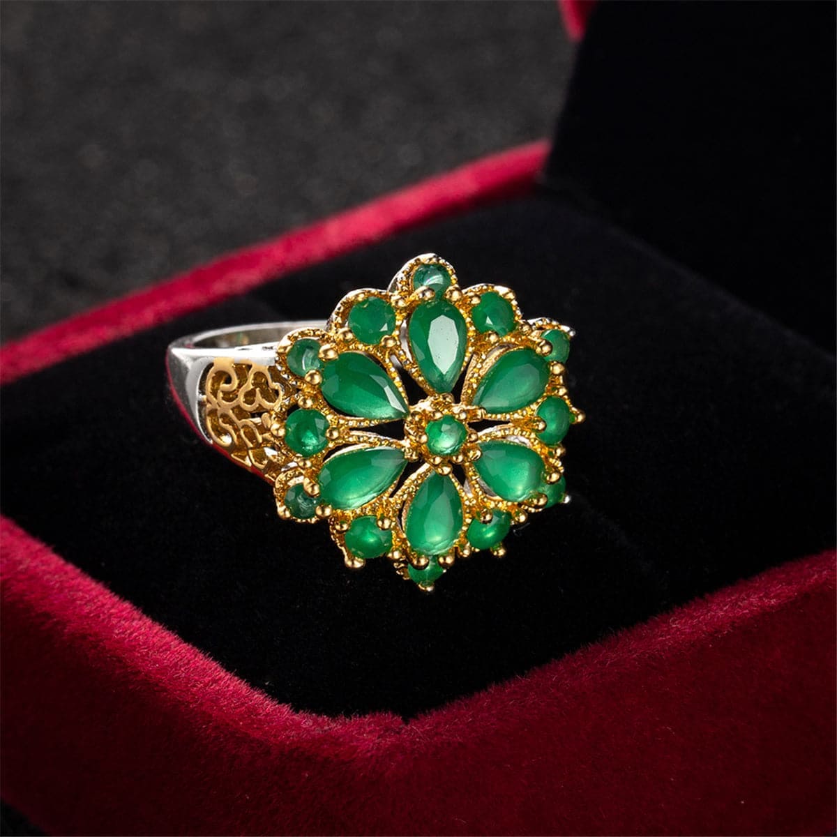 Green Crystal & Goldtone Flower Ring