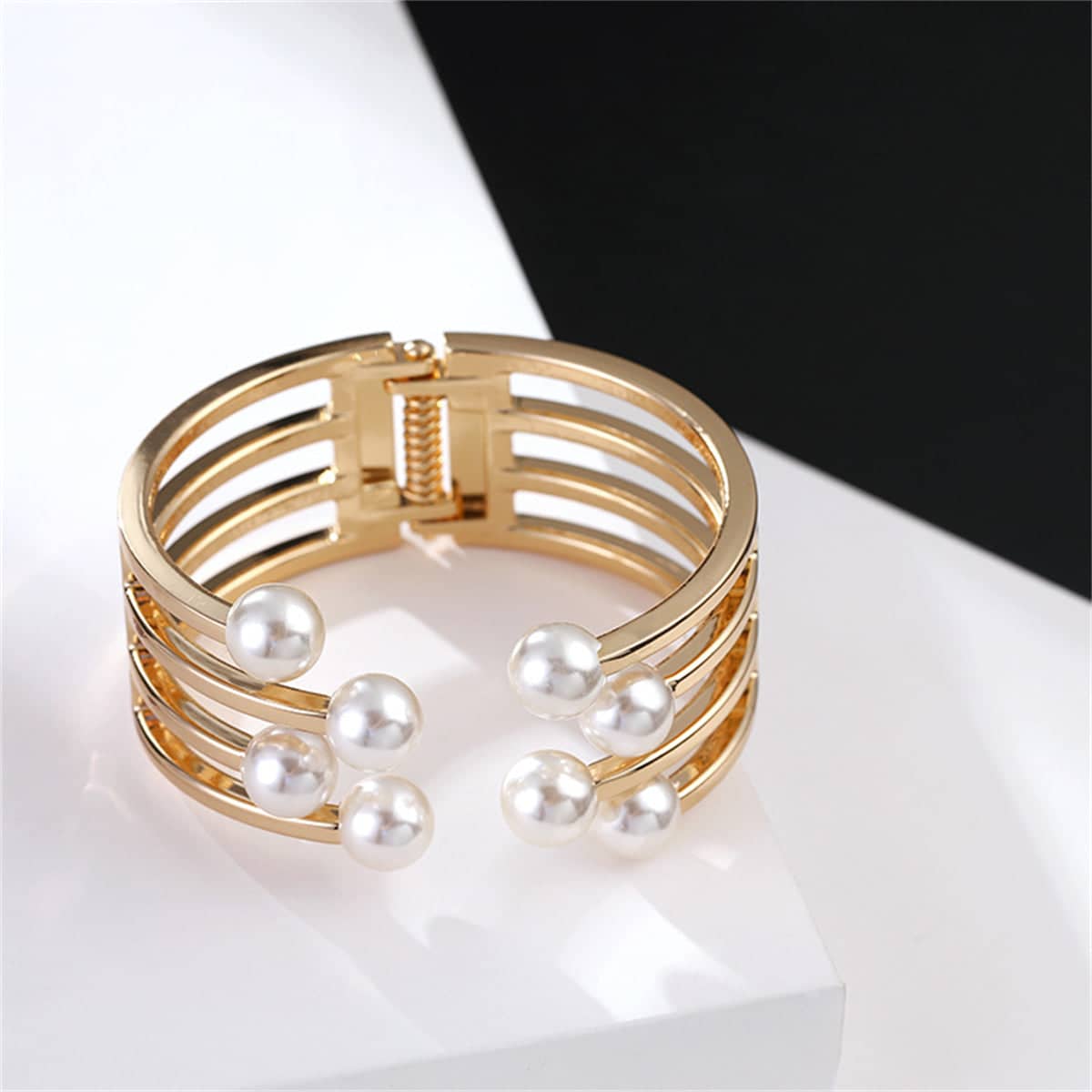 Metallic-
