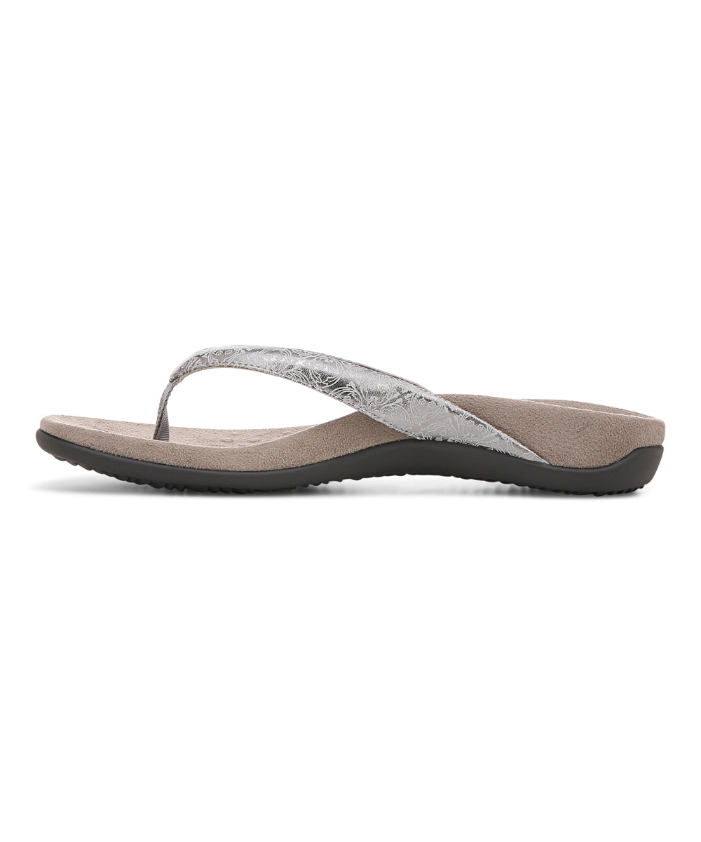 Silver Metal Tile Dillon Leather Sandals - Women – Zulily