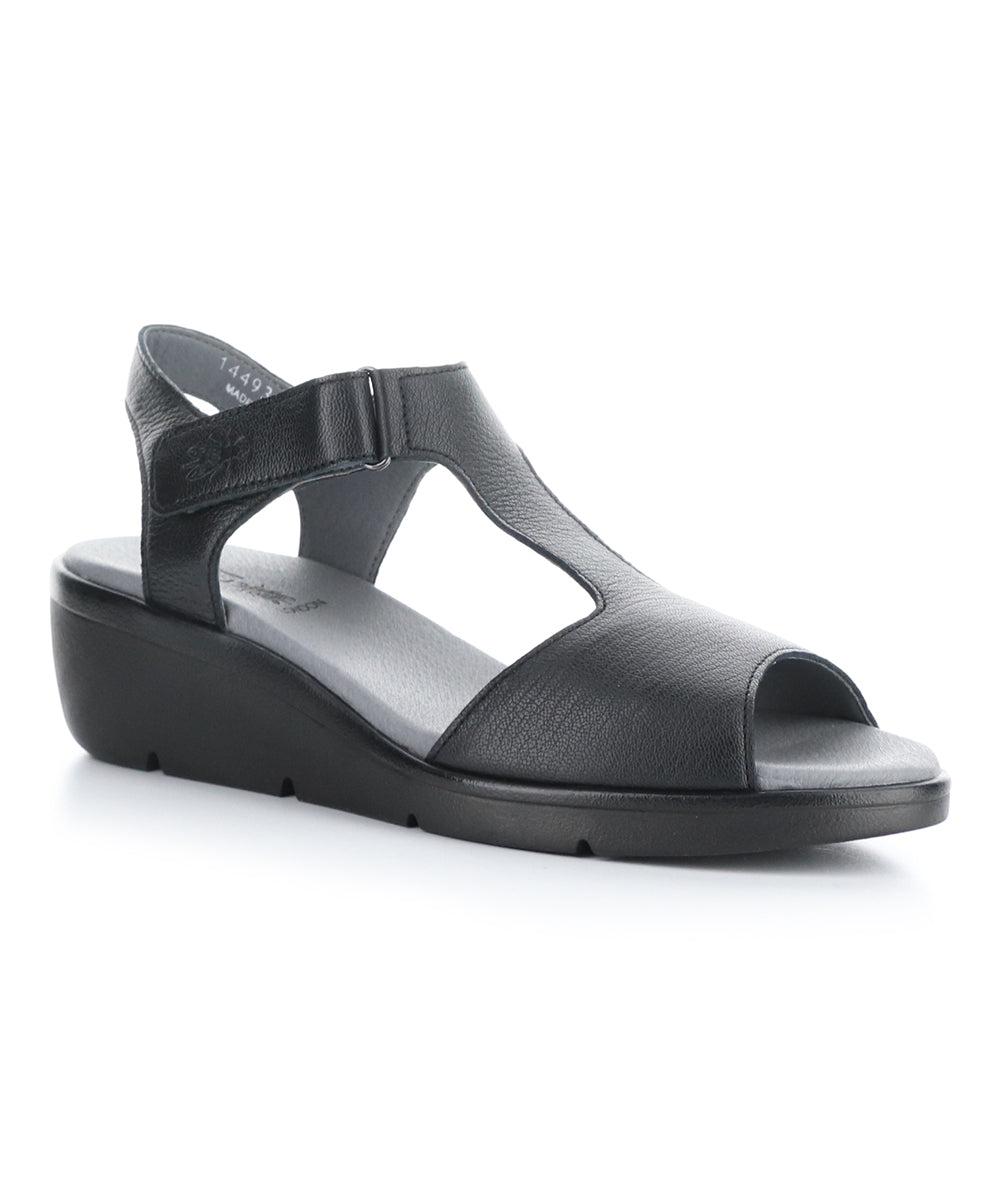 Black Nova Leather Sandals - Women – Zulily